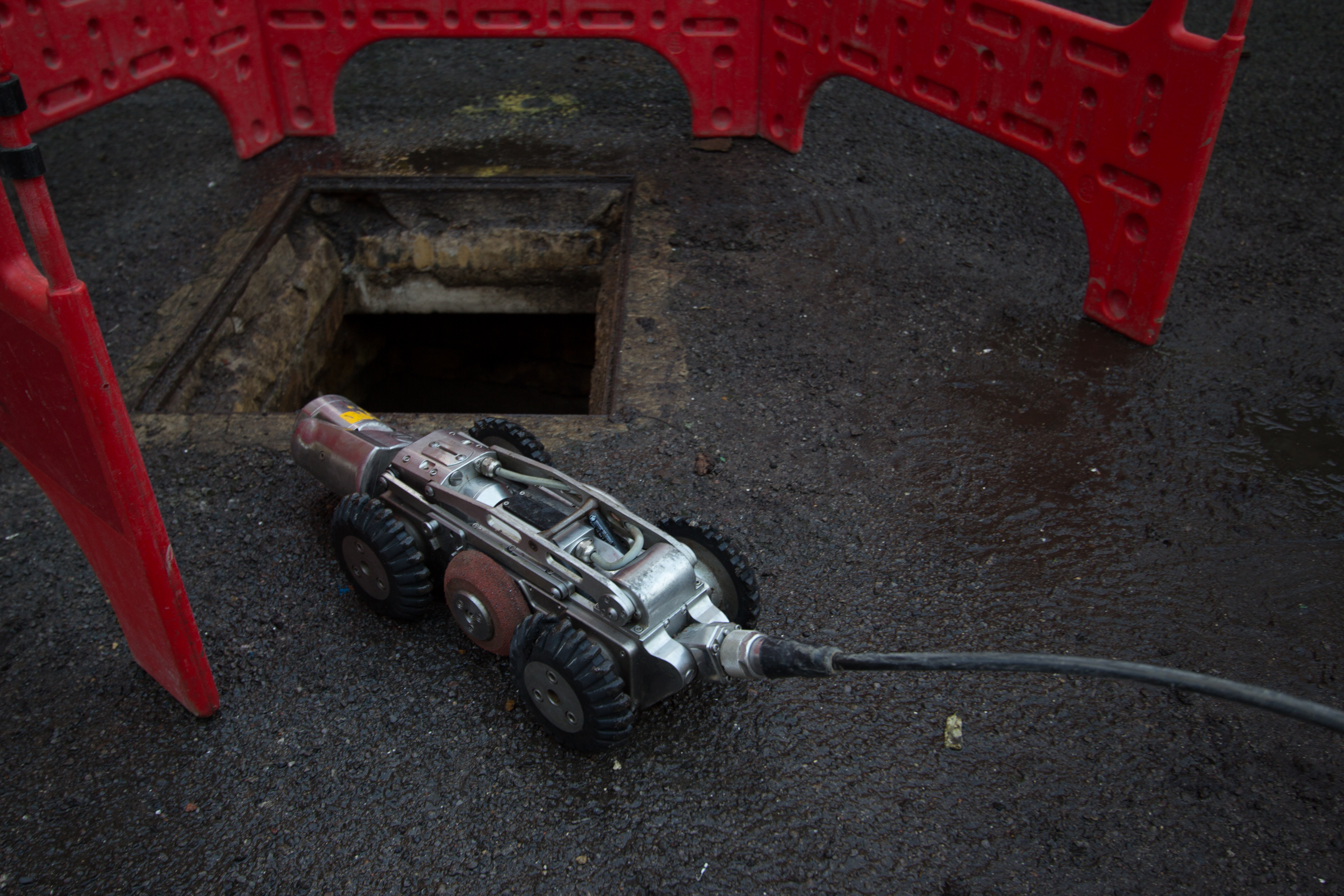 Hydro Cleansing - CCTV Drain Surveys - CCTV-Inspection - Image 2
